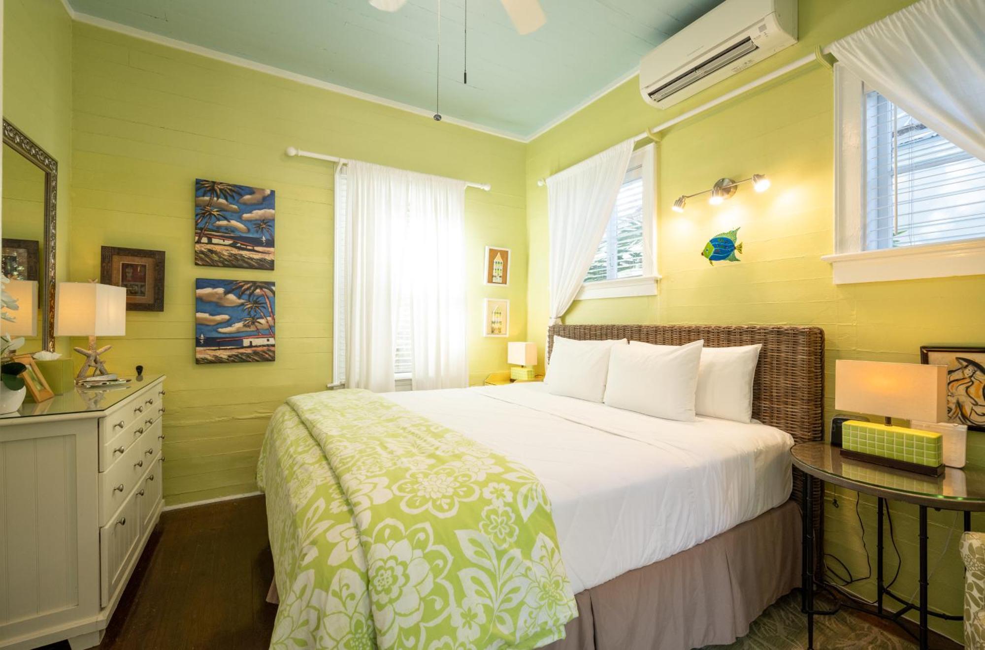 The Mermaid & The Alligator Key West Quarto foto